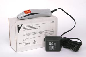 3M SURGICAL CLIPPERS AND ACCESSORIES <font color="#FF0000">(Over Stock Item)</font>